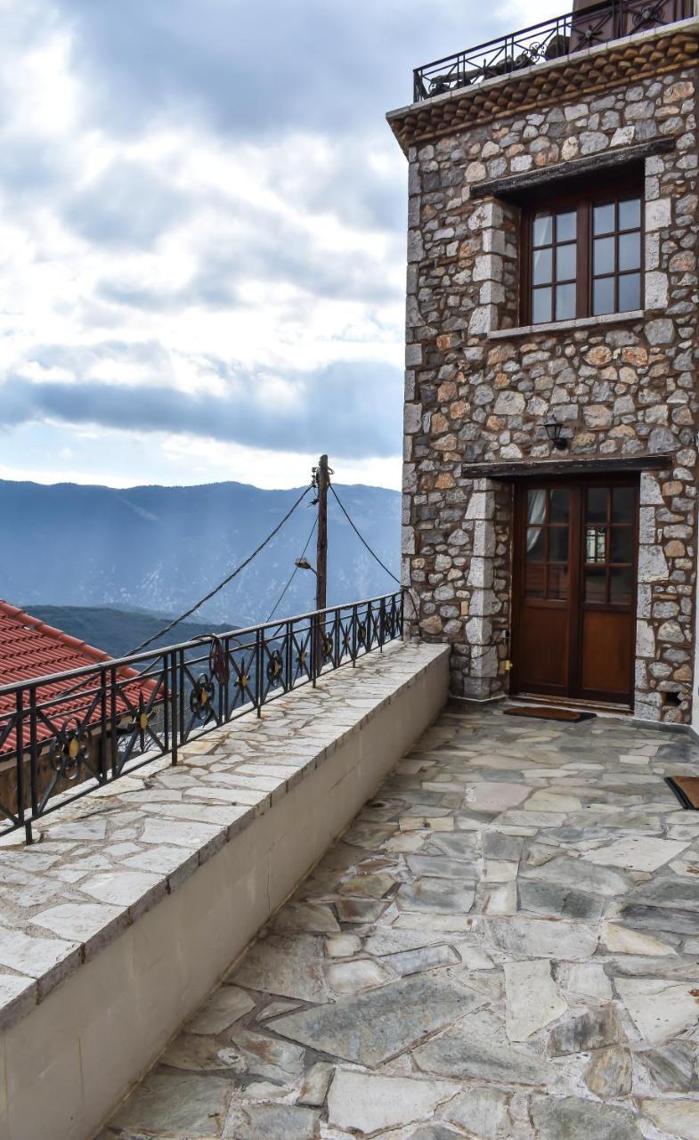 Πανσιόν Dio Αράχωβα